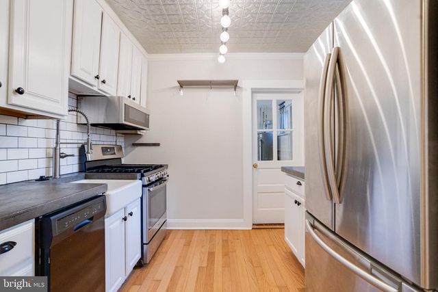 933 S BELNORD AVE, Baltimore, MD 21224