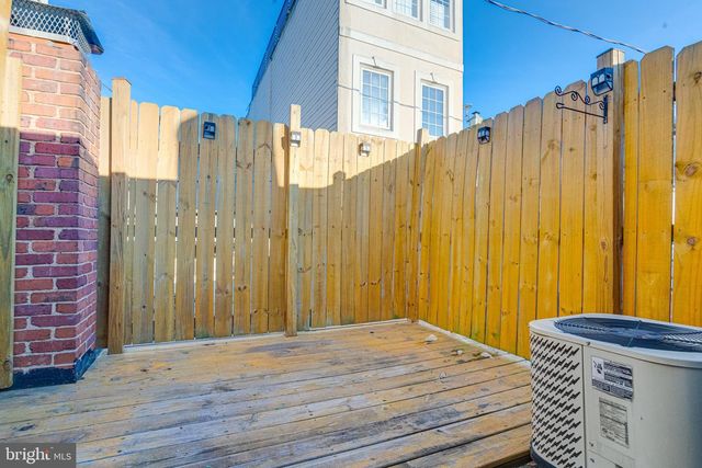 933 S BELNORD AVE, Baltimore, MD 21224