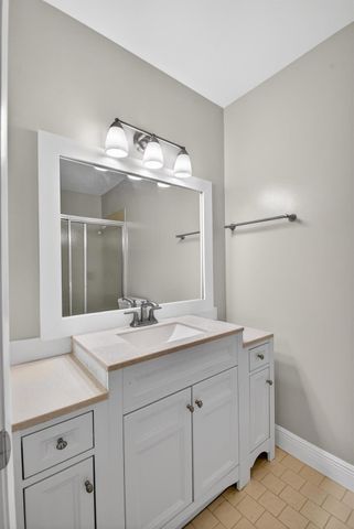 484 Springdale Circle 48d, Palm Springs, FL 33461