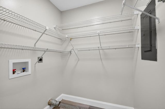 484 Springdale Circle 48d, Palm Springs, FL 33461