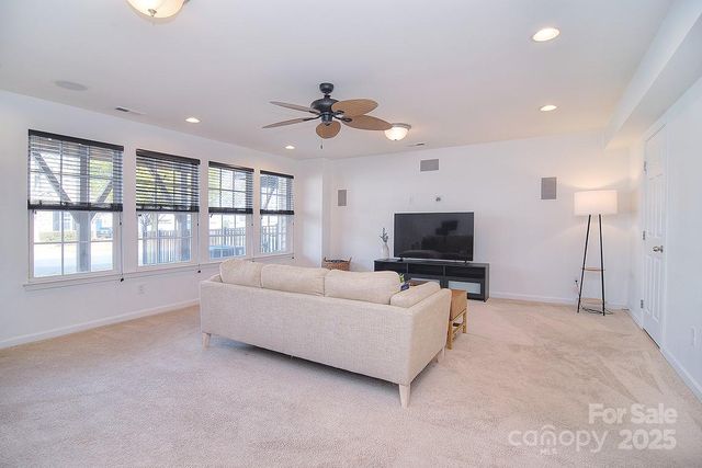 6134 Rockefeller Lane, Charlotte, NC 28210