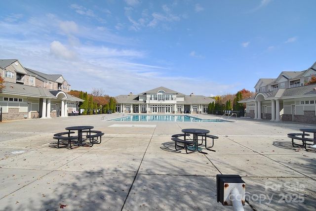 6134 Rockefeller Lane, Charlotte, NC 28210