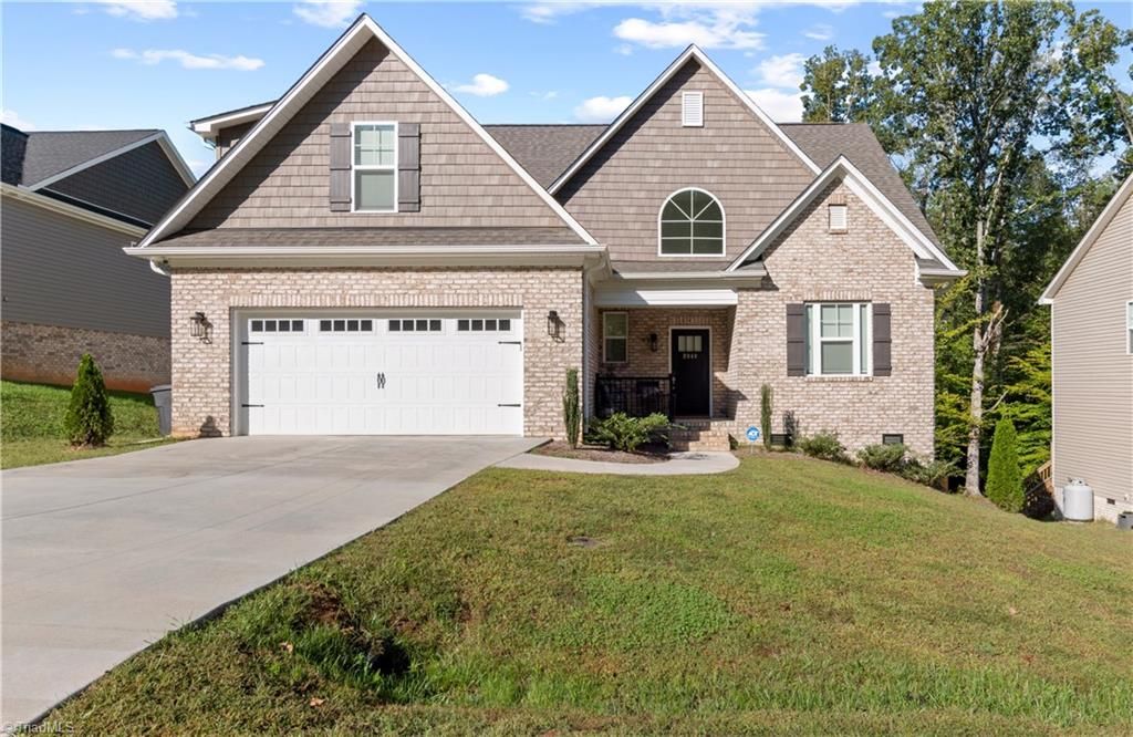 2040 Storm Canyon Road, Winston-salem, NC 27106