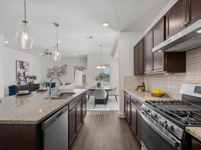 12340 N Chestnut Hills Drive, Conroe, TX 77303