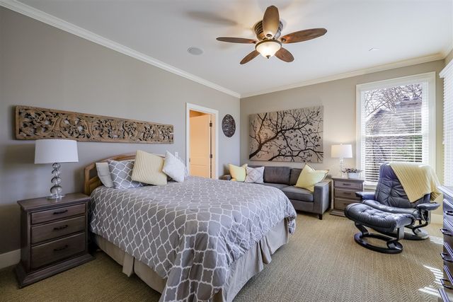 4209 N Oak Pointe, Grand Rapids, MI 49525