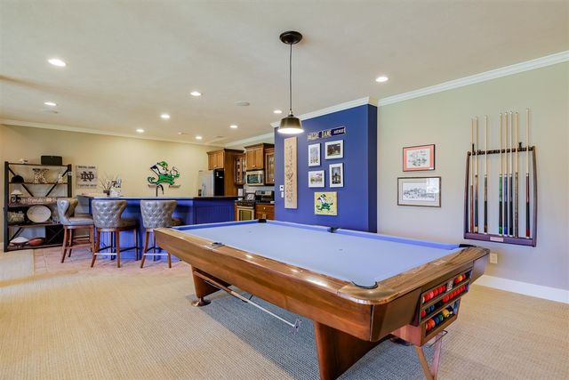 4209 N Oak Pointe, Grand Rapids, MI 49525