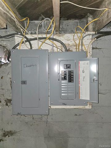 11461 Sanford Street, Detroit, MI 48205