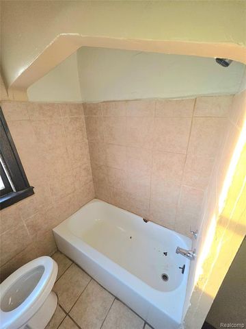 11461 Sanford Street, Detroit, MI 48205