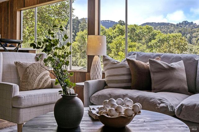 50 Dundee Way, Inverness, CA 94937