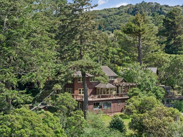 50 Dundee Way, Inverness, CA 94937