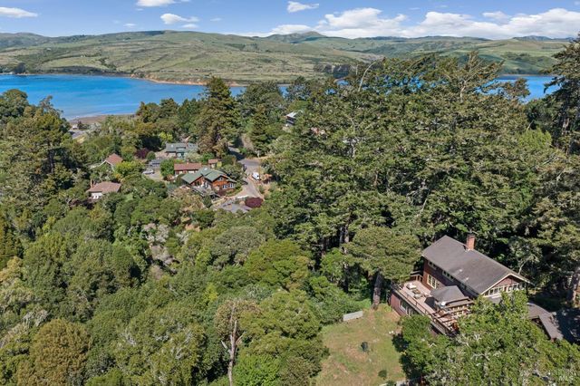 50 Dundee Way, Inverness, CA 94937