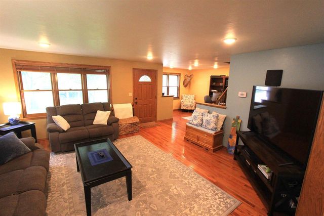 2933 SUNRAY LANE, Green Bay, WI 54313