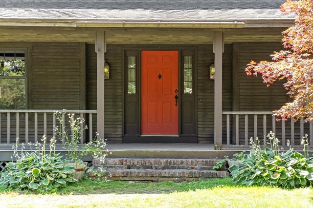 261 West St, Lunenburg, MA 01462