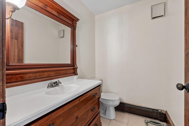 261 West St, Lunenburg, MA 01462