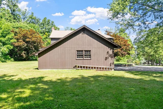261 West St, Lunenburg, MA 01462