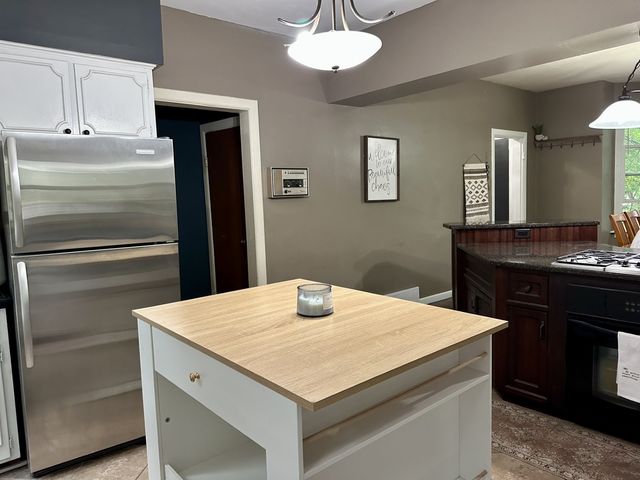 3232 PARK 16TH Street, Moline, IL 61265