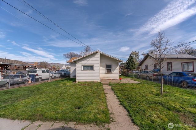 626 Highland Drive, Wenatchee, WA 98801