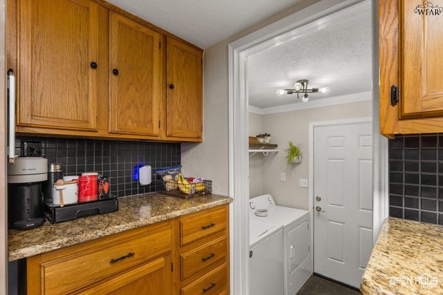 301 N WALNUT STREET, Holliday, TX 76366