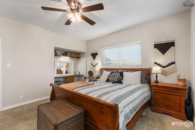 301 N WALNUT STREET, Holliday, TX 76366