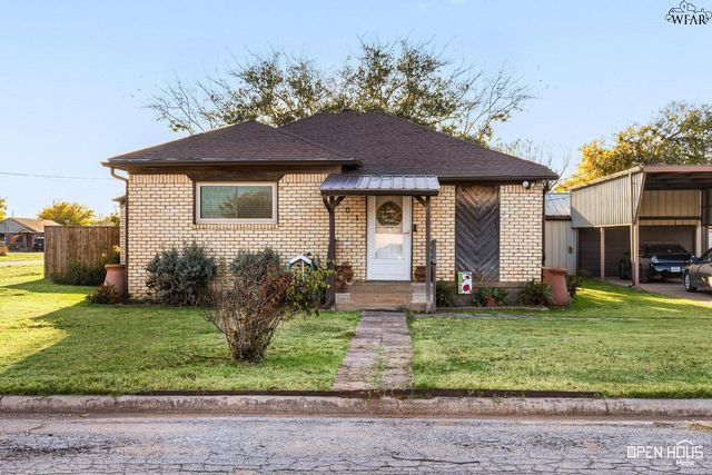 301 N WALNUT STREET, Holliday, TX 76366