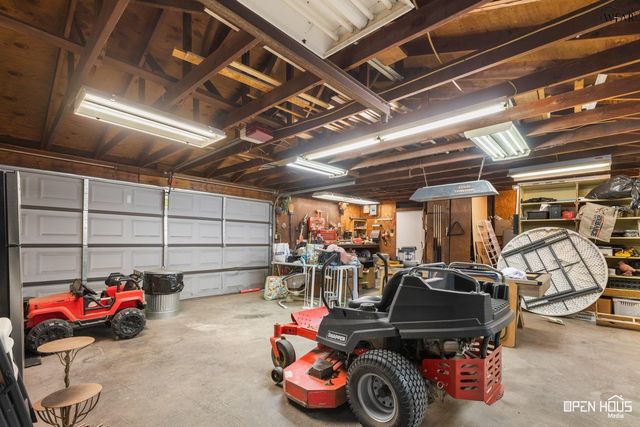 301 N WALNUT STREET, Holliday, TX 76366