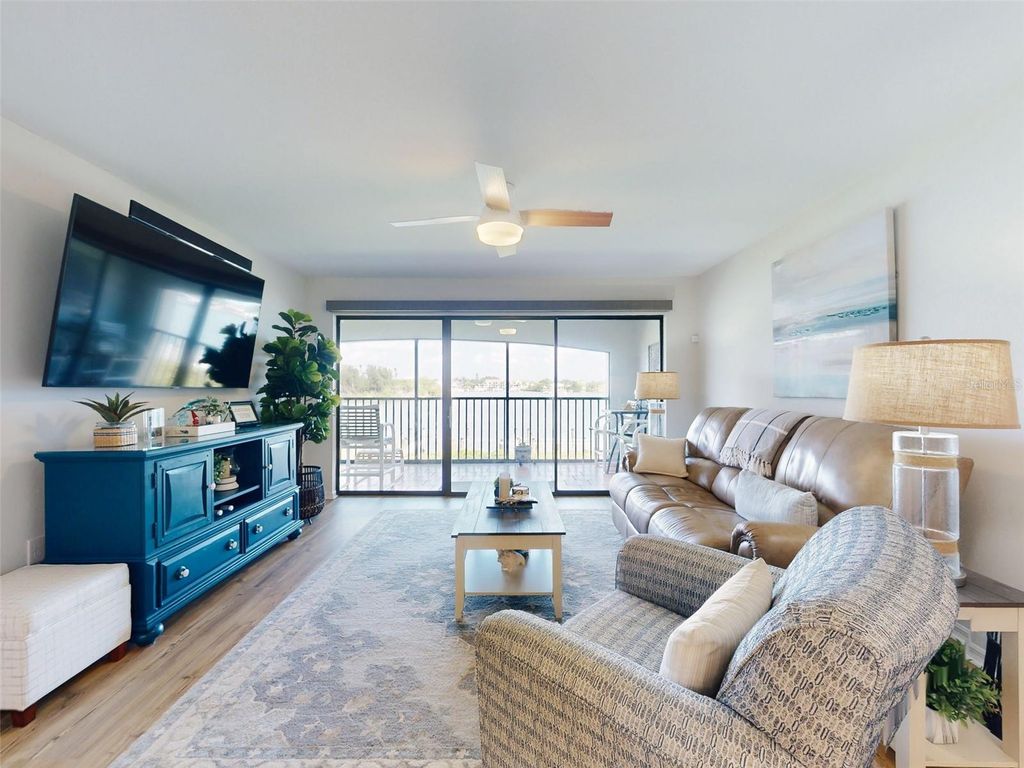 Image 13 of property listing at 454 BOUCHELLE DRIVE 202, New Smyrna Beach, FL 32169