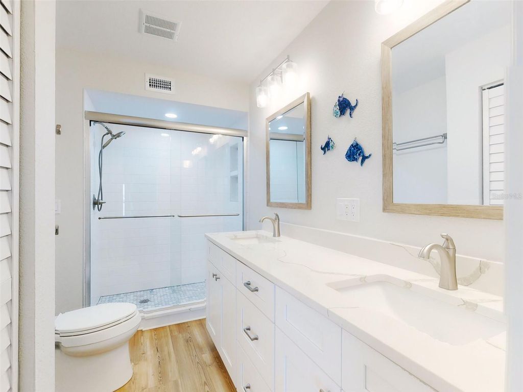 Image 21 of property listing at 454 BOUCHELLE DRIVE 202, New Smyrna Beach, FL 32169