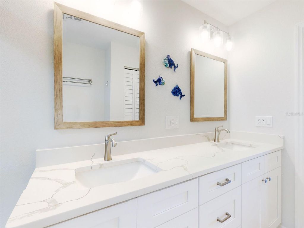 Image 22 of property listing at 454 BOUCHELLE DRIVE 202, New Smyrna Beach, FL 32169