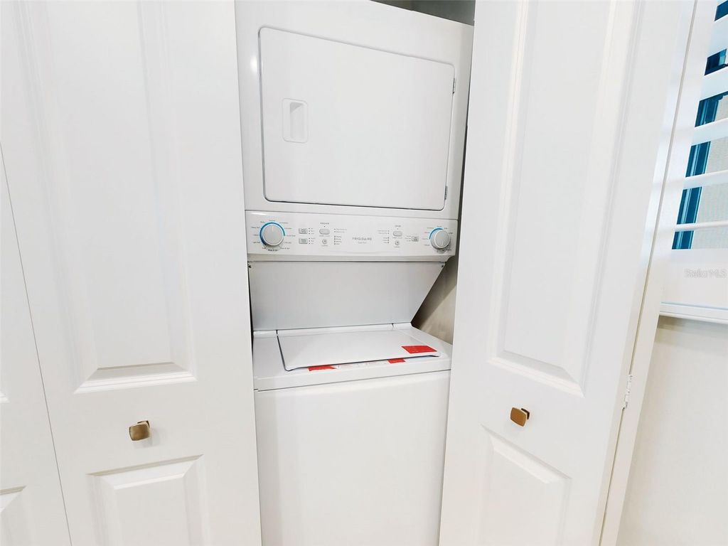 Image 29 of property listing at 454 BOUCHELLE DRIVE 202, New Smyrna Beach, FL 32169