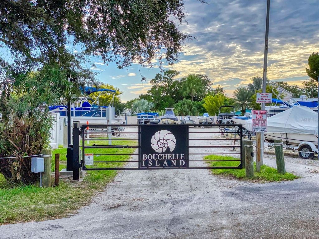 Image 34 of property listing at 454 BOUCHELLE DRIVE 202, New Smyrna Beach, FL 32169