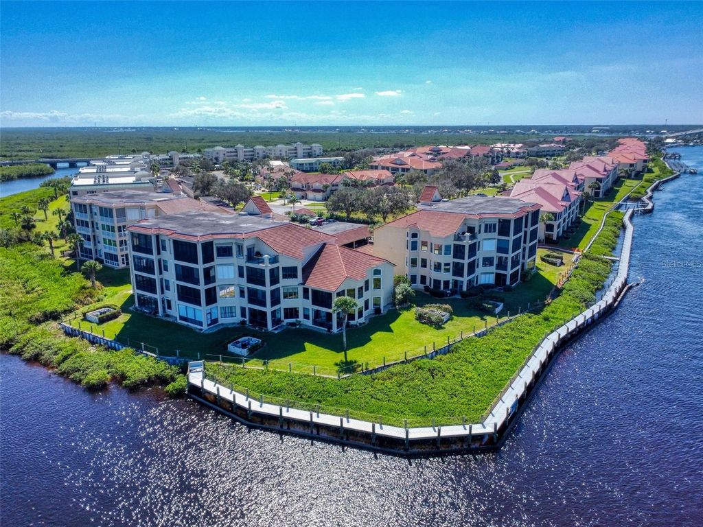 Image 47 of property listing at 454 BOUCHELLE DRIVE 202, New Smyrna Beach, FL 32169