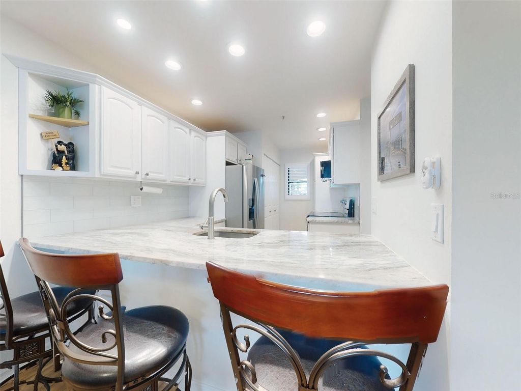 Image 7 of property listing at 454 BOUCHELLE DRIVE 202, New Smyrna Beach, FL 32169