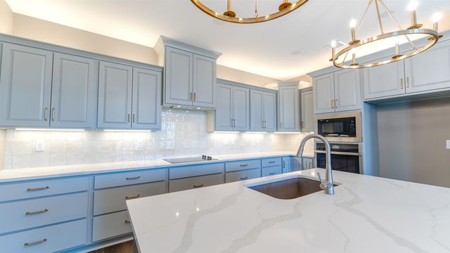 2620 W Shearwater St, Wichita, KS 67204