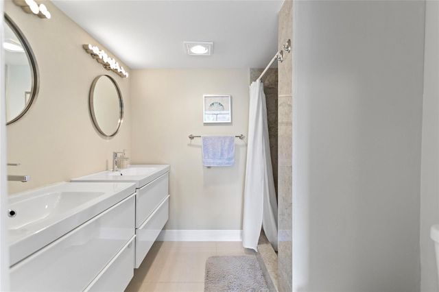 16 Royal Palm Way 302, Boca Raton, FL 33432