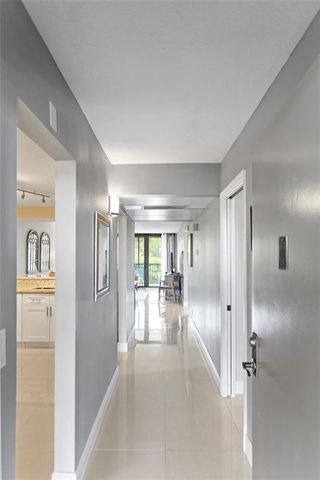 16 Royal Palm Way 302, Boca Raton, FL 33432