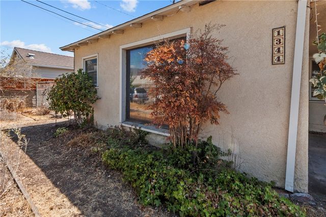 1344 N Parish Pl, Burbank, CA 91506