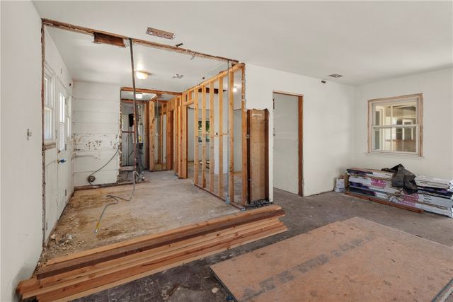 1344 N Parish Pl, Burbank, CA 91506