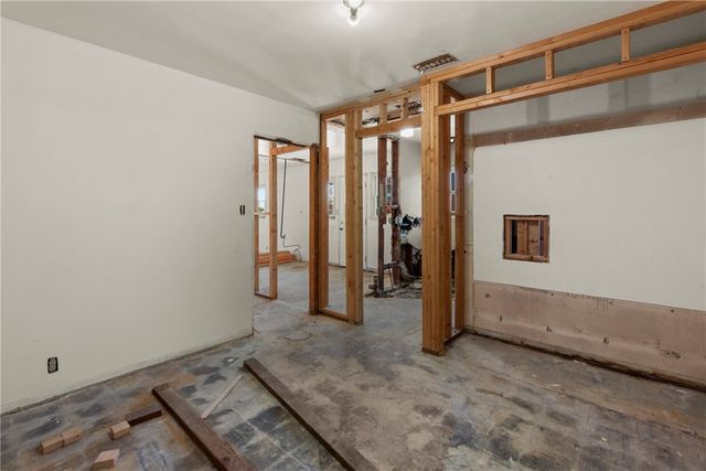 1344 N Parish Pl, Burbank, CA 91506