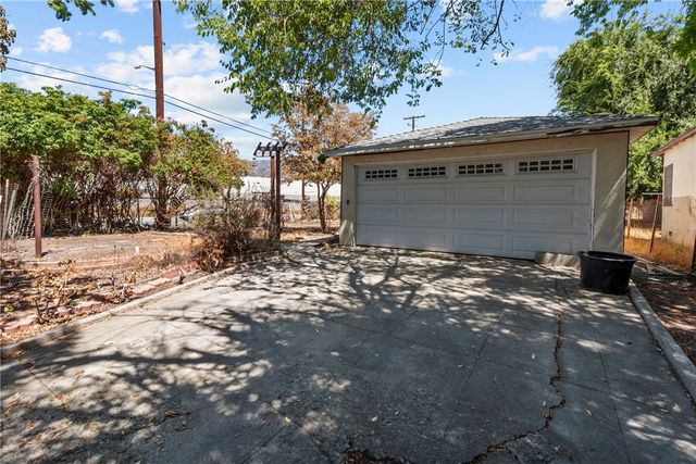 1344 N Parish Pl, Burbank, CA 91506