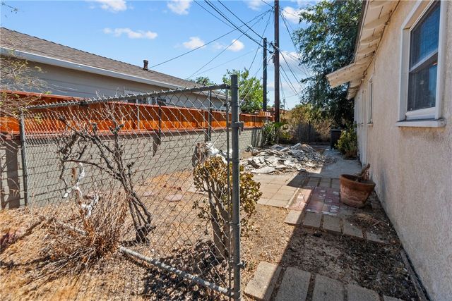 1344 N Parish Pl, Burbank, CA 91506