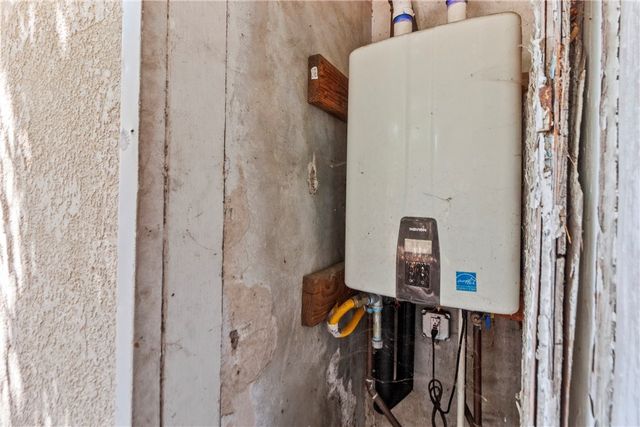 1344 N Parish Pl, Burbank, CA 91506