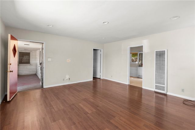 1344 N Parish Pl, Burbank, CA 91506