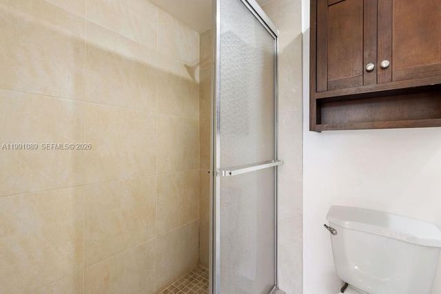 270 Layne Blvd 207, Hallandale Beach, FL 33009