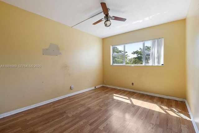 270 Layne Blvd 207, Hallandale Beach, FL 33009