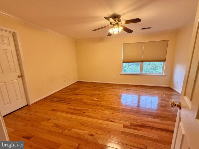 20108 HARDWOOD TER, Ashburn, VA 20147