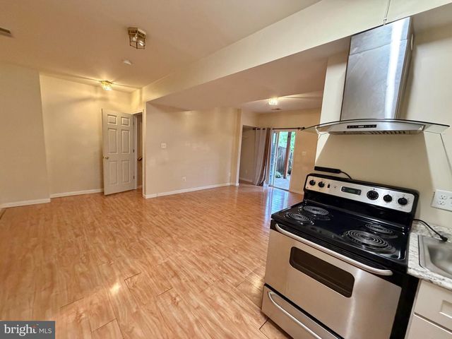 20108 HARDWOOD TER, Ashburn, VA 20147