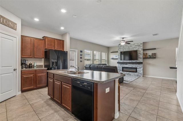 8955 SHADYSIDE LANE, Land O Lakes, FL 34637