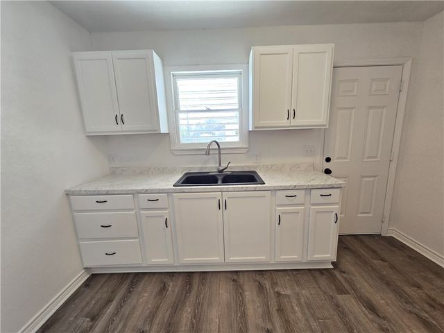 3605 Chestnut St, Corpus Christi, TX 78411