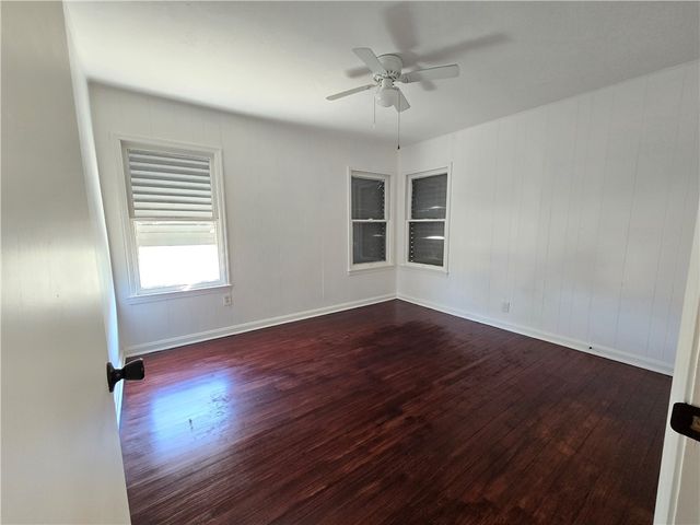 3605 Chestnut St, Corpus Christi, TX 78411