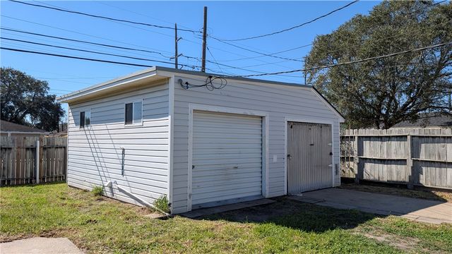 3605 Chestnut St, Corpus Christi, TX 78411